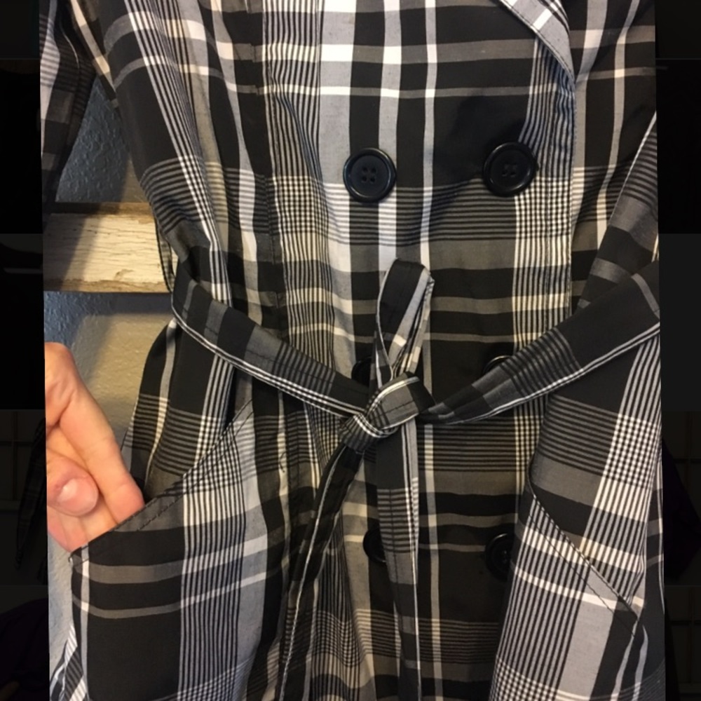 Jacket - Picture 3 of 4